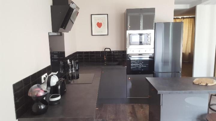 Appartement Spacieux Et Atypique Sedan Exteriör bild