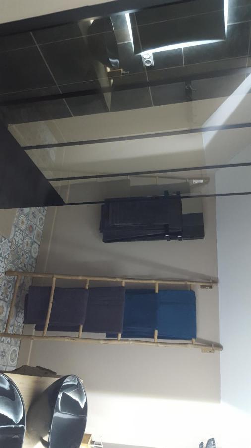 Appartement Spacieux Et Atypique Sedan Exteriör bild