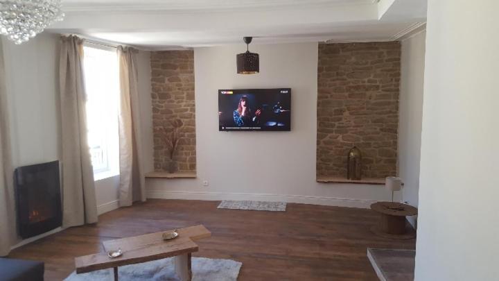 Appartement Spacieux Et Atypique Sedan Exteriör bild