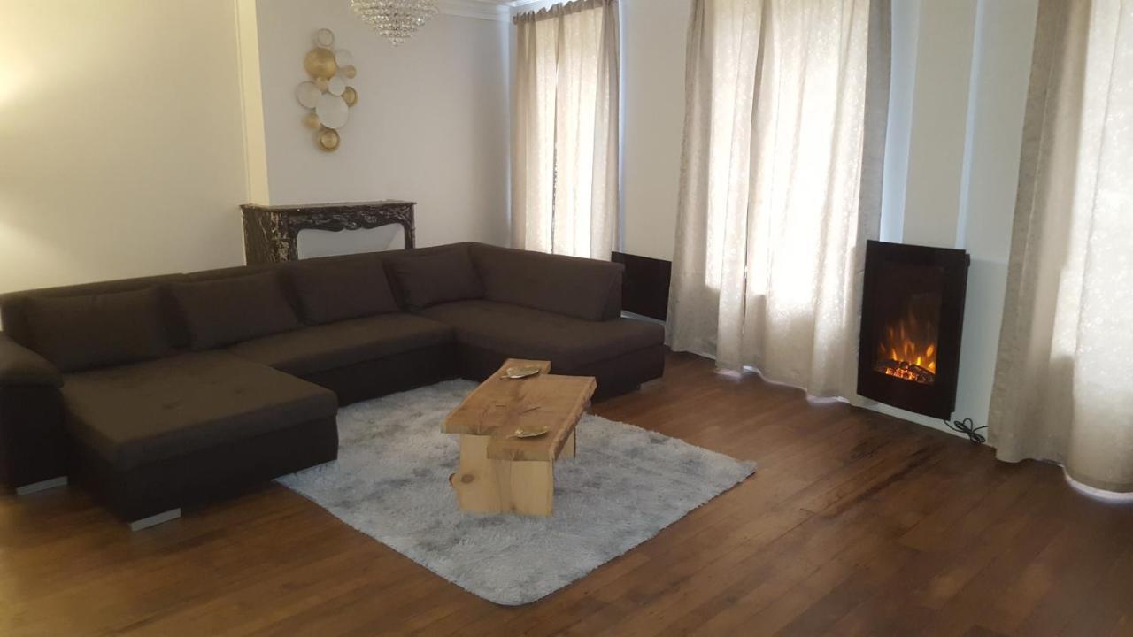 Appartement Spacieux Et Atypique Sedan Exteriör bild
